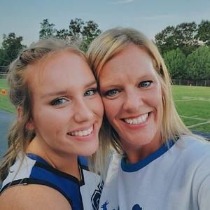 Meet your Posher, Kendra